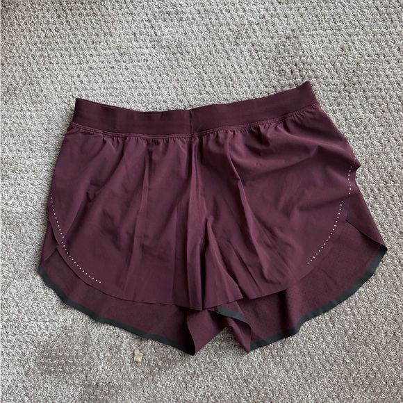 Lululemon Fast & Free Shorts - Picture 1 of 3
